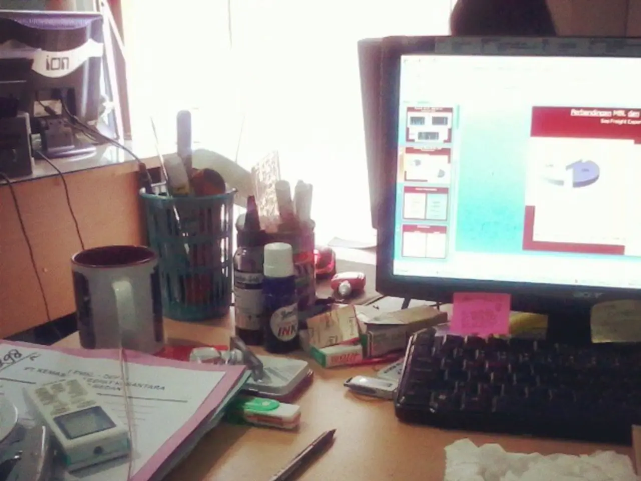 Mobile Monitors for Remote Workers and Gamers: Essential Accessories for Optimized Workspaces and...