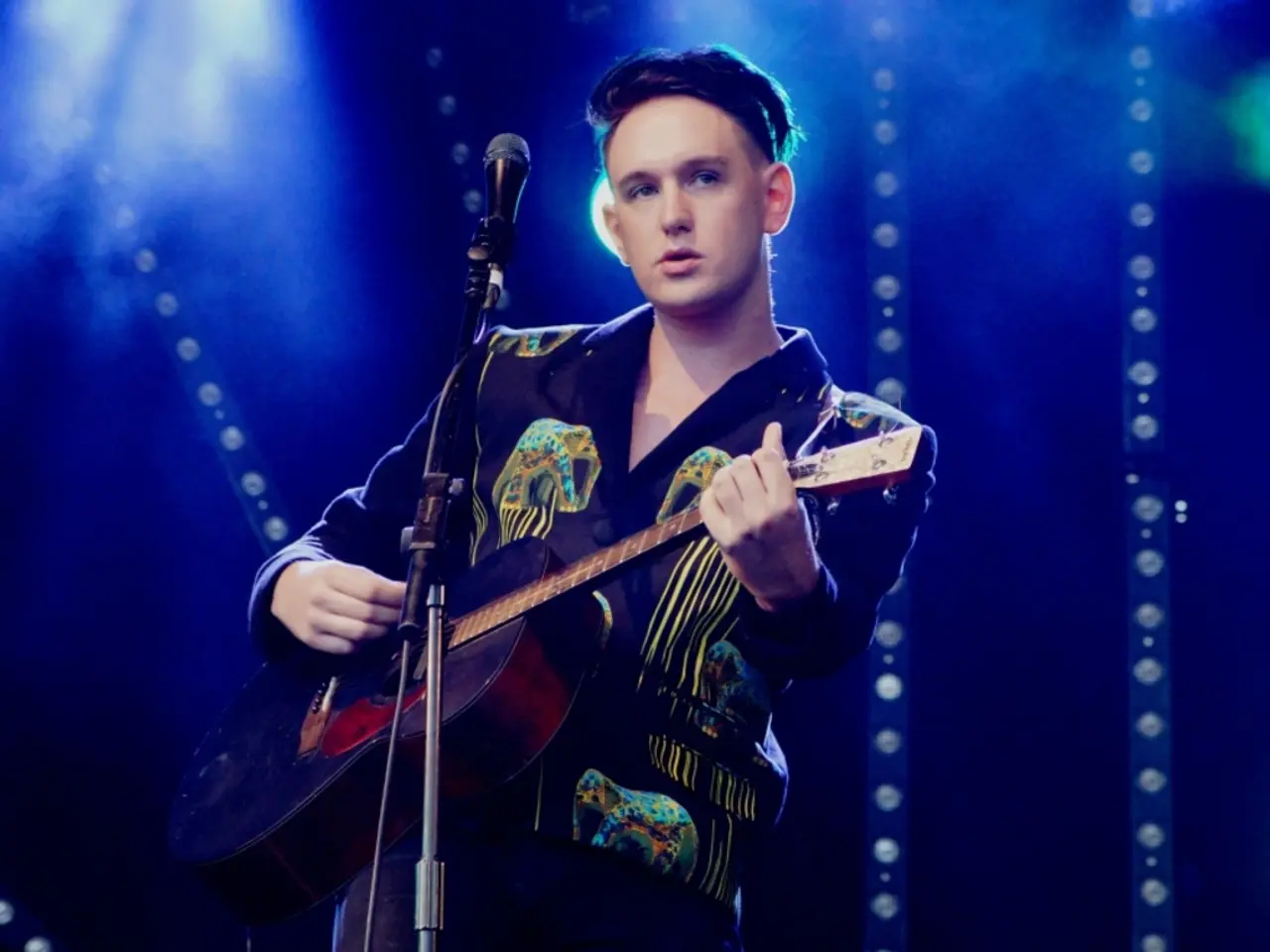 Essential Equipment and Setup Strategies for Recording Acoustic Guitar