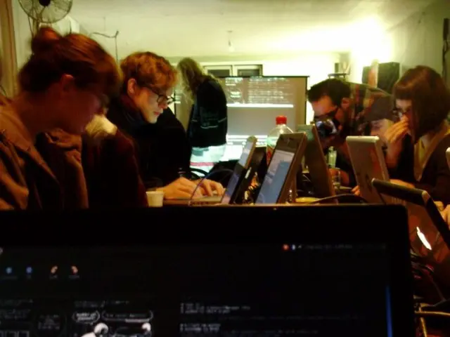 Computer Overheating Prevention: Ensuring Ventilation for Prolonged Usage