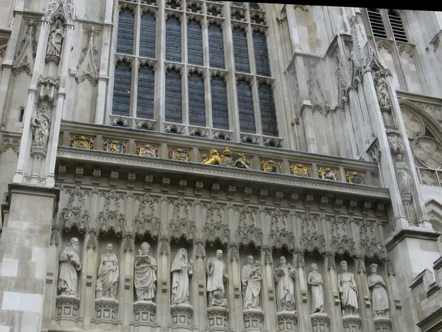 Collaborative living arrangements or shared spaces