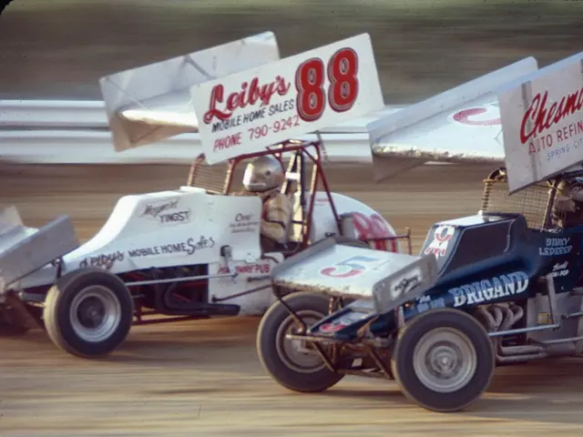 Evaluation of Human Driver Safety in Dilemma Zones with Autonomous Vehicles via a Virtual Reality...