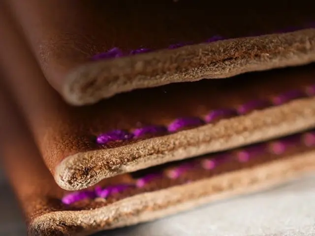 Tutorial for Acquiring Lingonberry Hide in Grounded 2