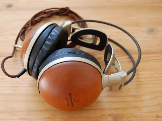 Overview of Multiple EEG Devices: Cost Analysis of 15+ Brainwave Reading Headsets