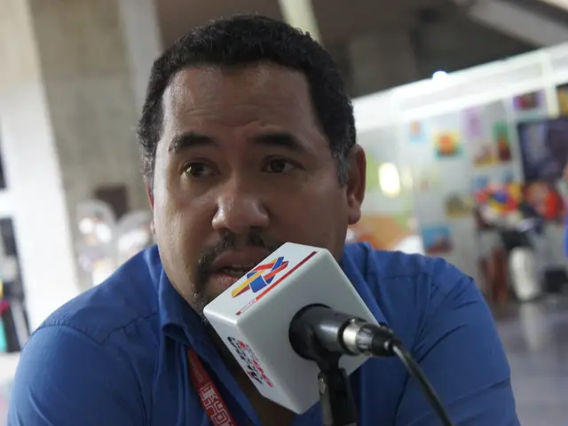 Top-tier Microphones for Podcasting and Live Streaming in the Year 2025