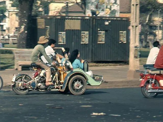 Person examines $4,500 Ford electric bicycle to verify claims in reviews