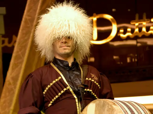 "Polyrhythm: An Exploration of the Whirling Texture in Music Composition and Its Utilization"