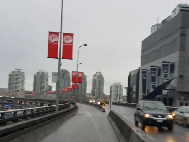 Drivers evade encounters with construction sites